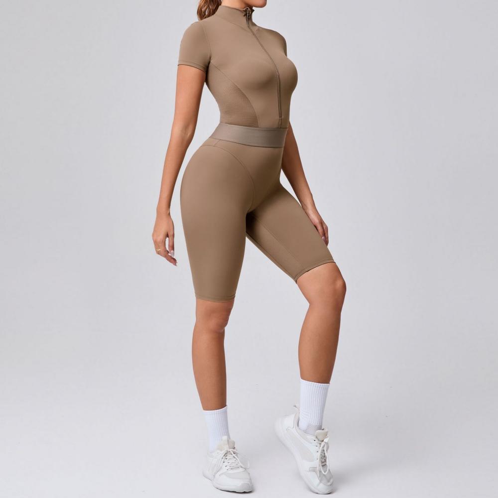 Mono deportivo de manga corta con cremallera para mujer FGB41180