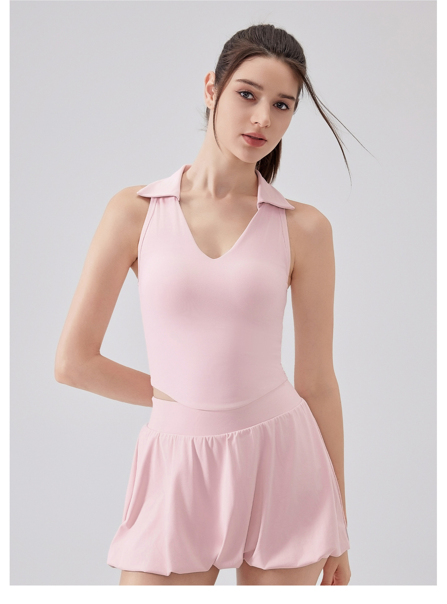 Camiseta deportiva de cuello alto para mujer FGBWX5501