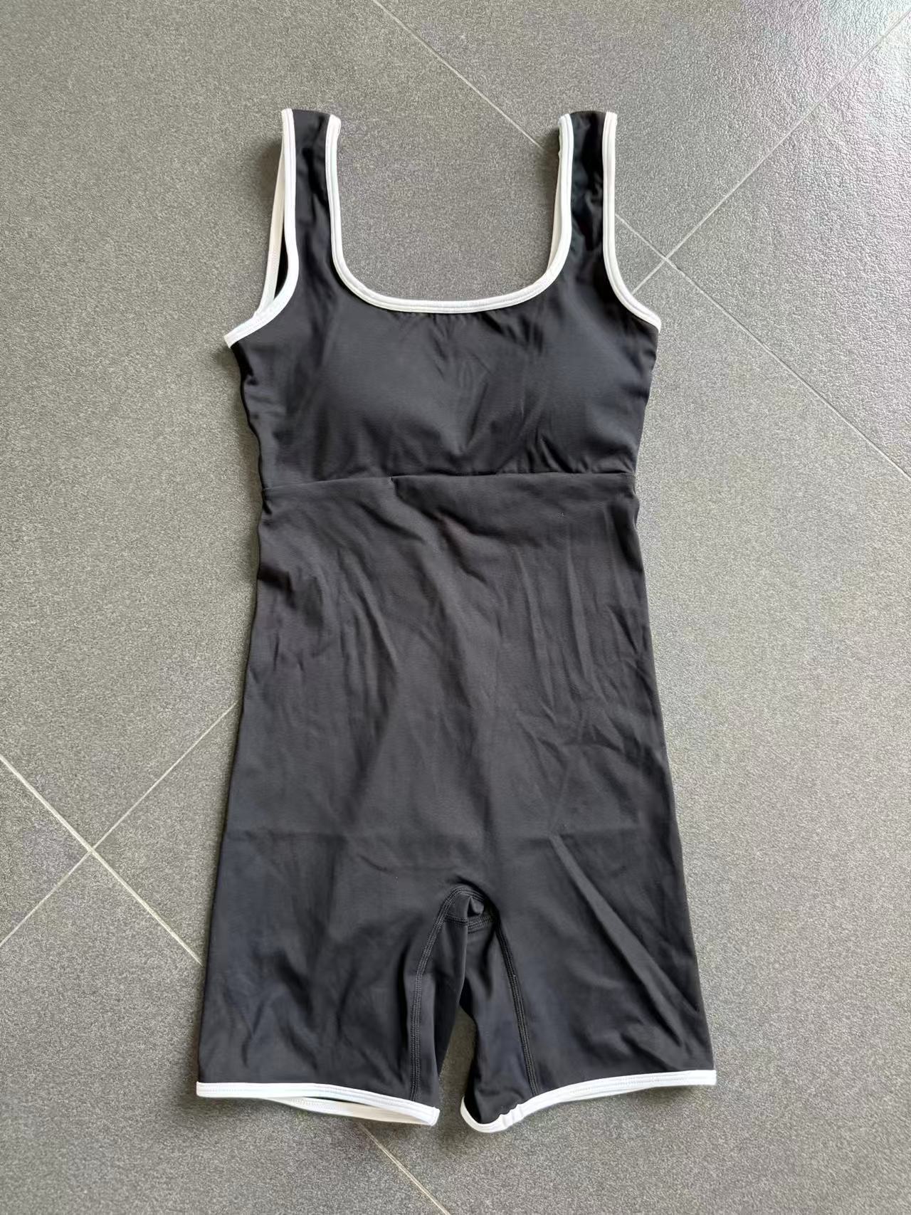 Monos de mujer con pantalones cortos y espalda descubierta, monos de una pieza FGB5506