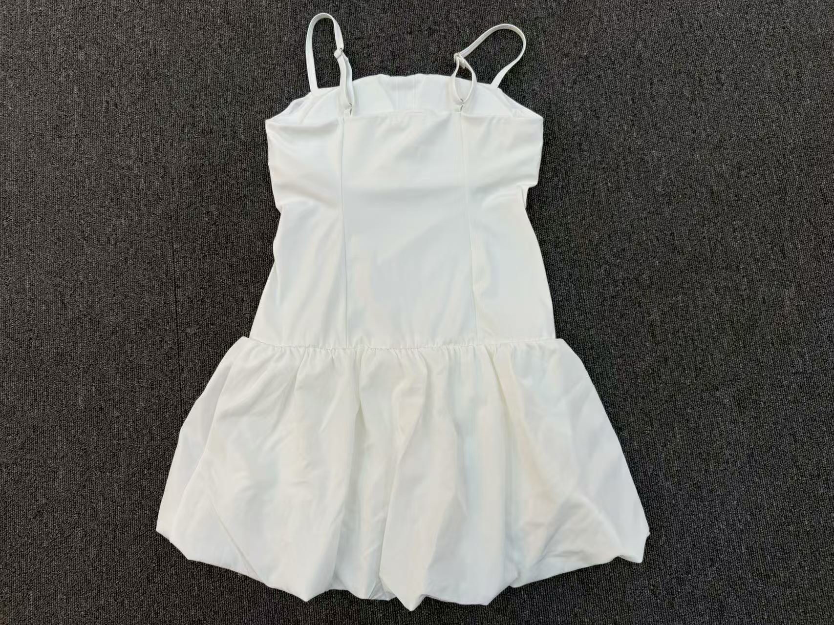 Ropa de yoga, vestidos de mujer con capullos de flores, ropa deportiva, vestido de tenis con pantalones cortos anti-escalonamiento FGB7155