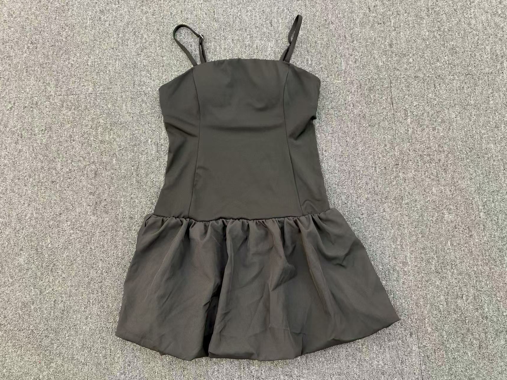 Ropa de yoga, vestidos de mujer con capullos de flores, ropa deportiva, vestido de tenis con pantalones cortos anti-escalonamiento FGB7155