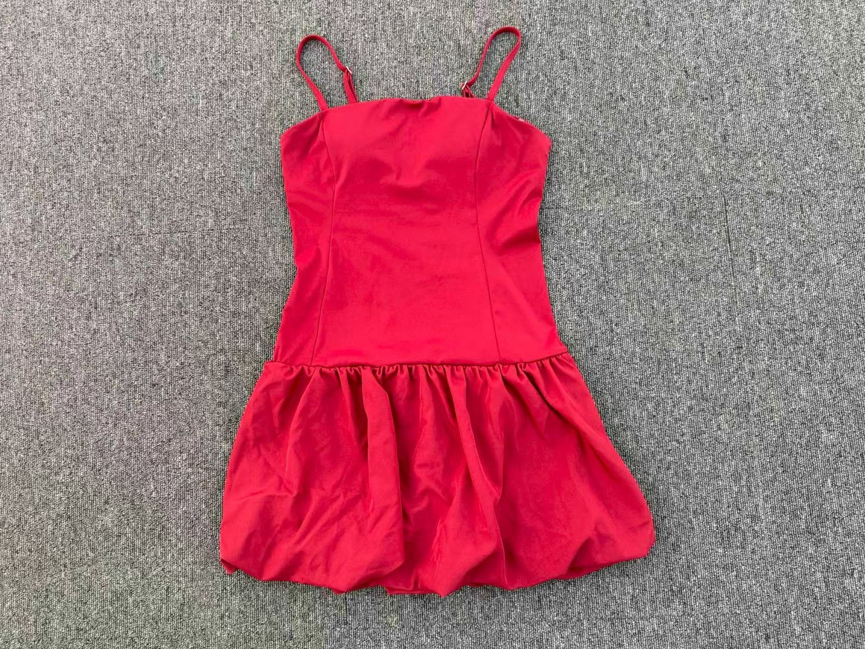 Ropa de yoga, vestidos de mujer con capullos de flores, ropa deportiva, vestido de tenis con pantalones cortos anti-escalonamiento FGB7155