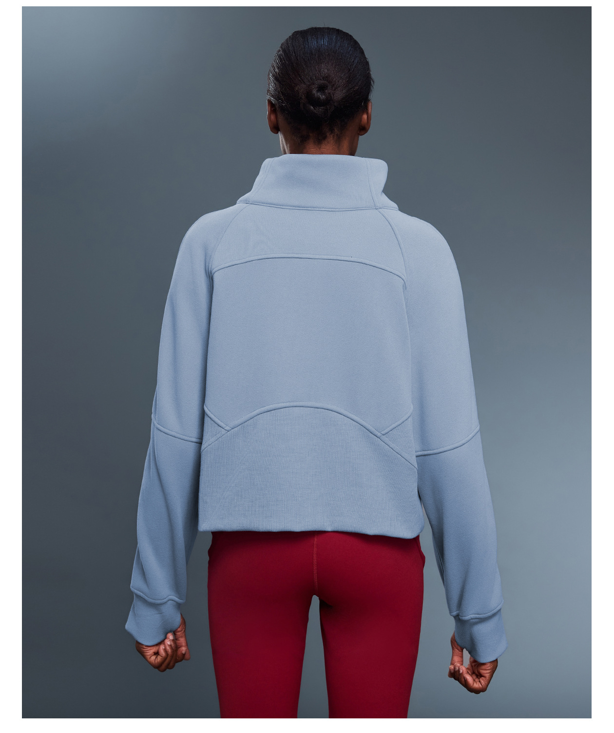 Chaqueta deportiva transpirable con cremallera, ideal para gimnasio, fitness y yoga. Diseño ajustado, elástico y suave, con bolsillos. Modelo FGBD25131