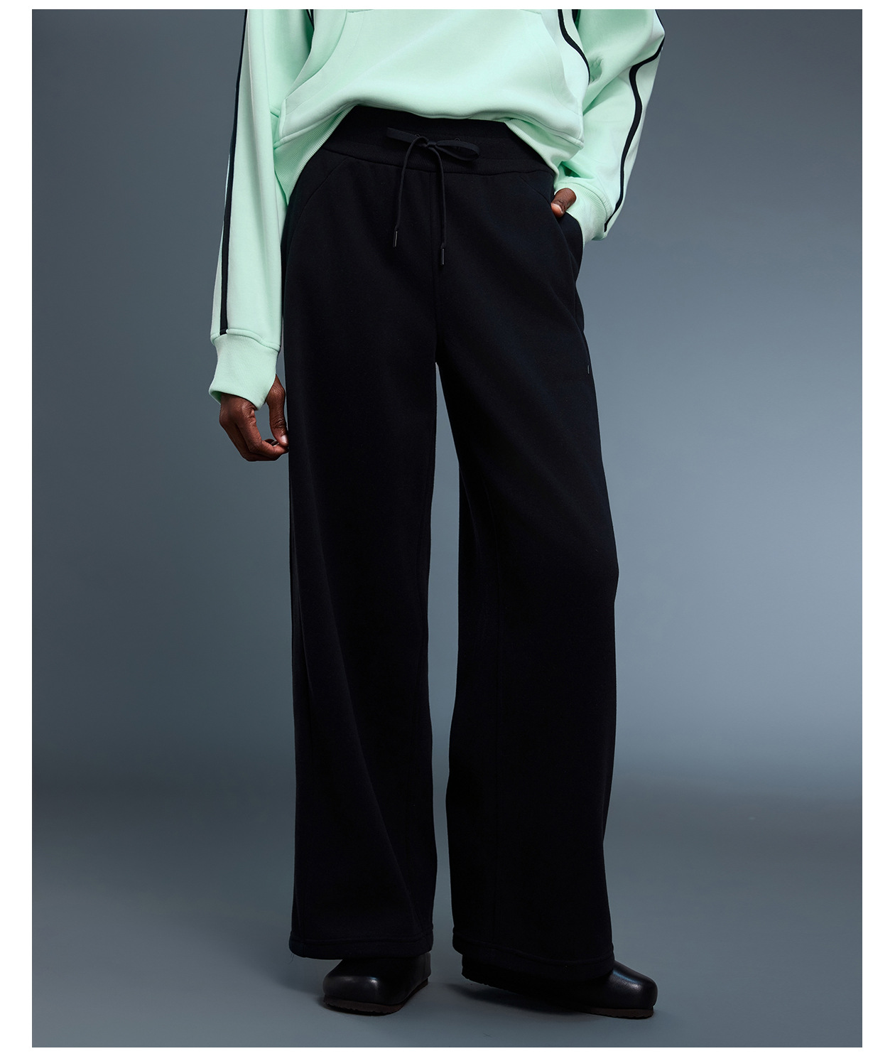 Women's Casual Athletic Mid Waist Wide Leg Pants with Drawstring Loose Design Trousers FGBD25133