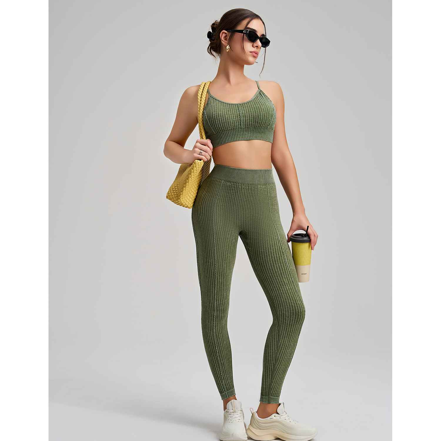 Conjunto de yoga de 2 piezas para mujer, sin costuras, cintura alta, efecto push-up en los glúteos, leggings deportivos, sujetador deportivo FGBWX2492 CK5492