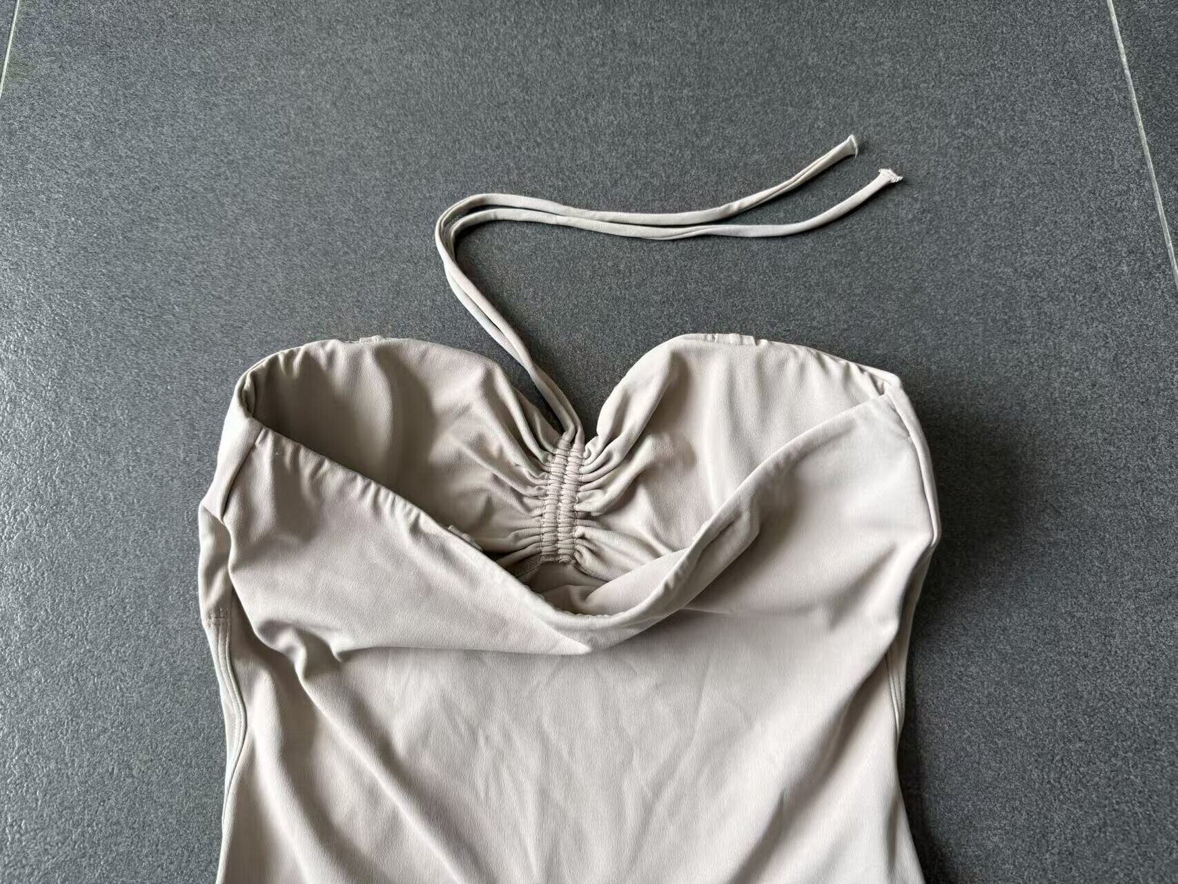 Mono corto de yoga sin mangas para mujer, versátil, con múltiples opciones de uso, para entrenamiento, con bolsillos, FGB15177