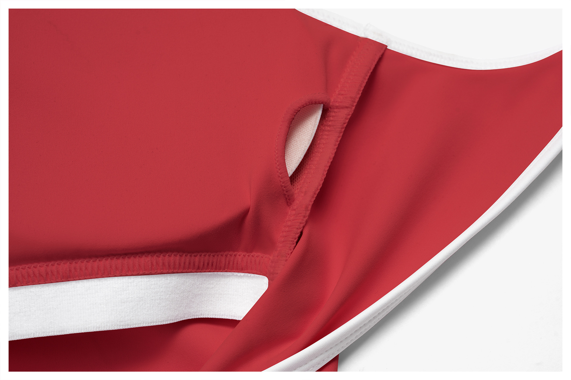 Mono corto sin mangas con espalda descubierta, ideal para hacer ejercicio, ir al gimnasio, practicar yoga o cualquier actividad deportiva. Mono deportivo acampanado para mujer. FGBELT9528