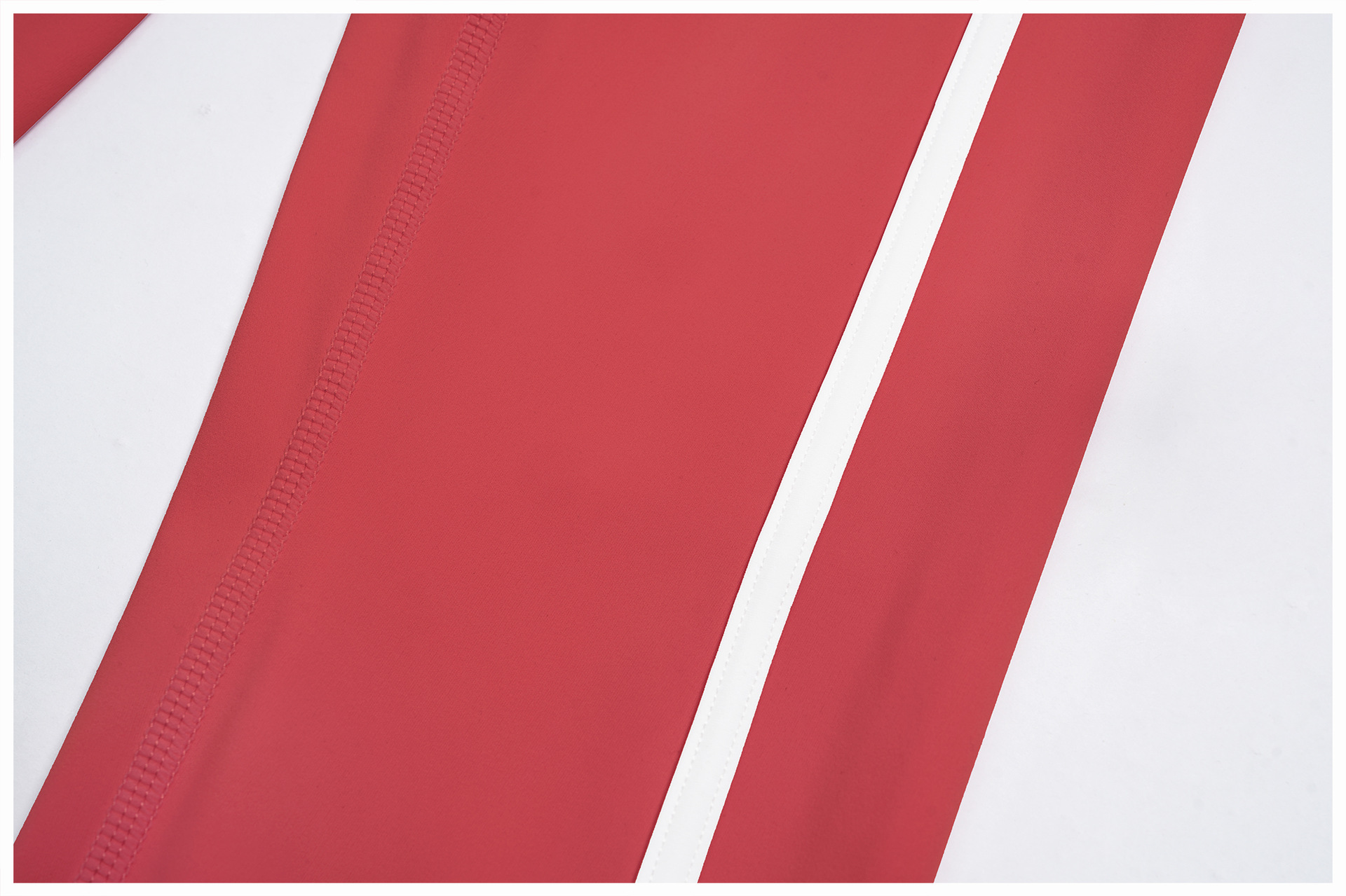 Conjuntos de ropa deportiva para mujer, aptos para el gimnasio, cómodos, elásticos en cuatro direcciones, ideales para entrenamiento al aire libre y yoga. Modelo FGBTZ9528.