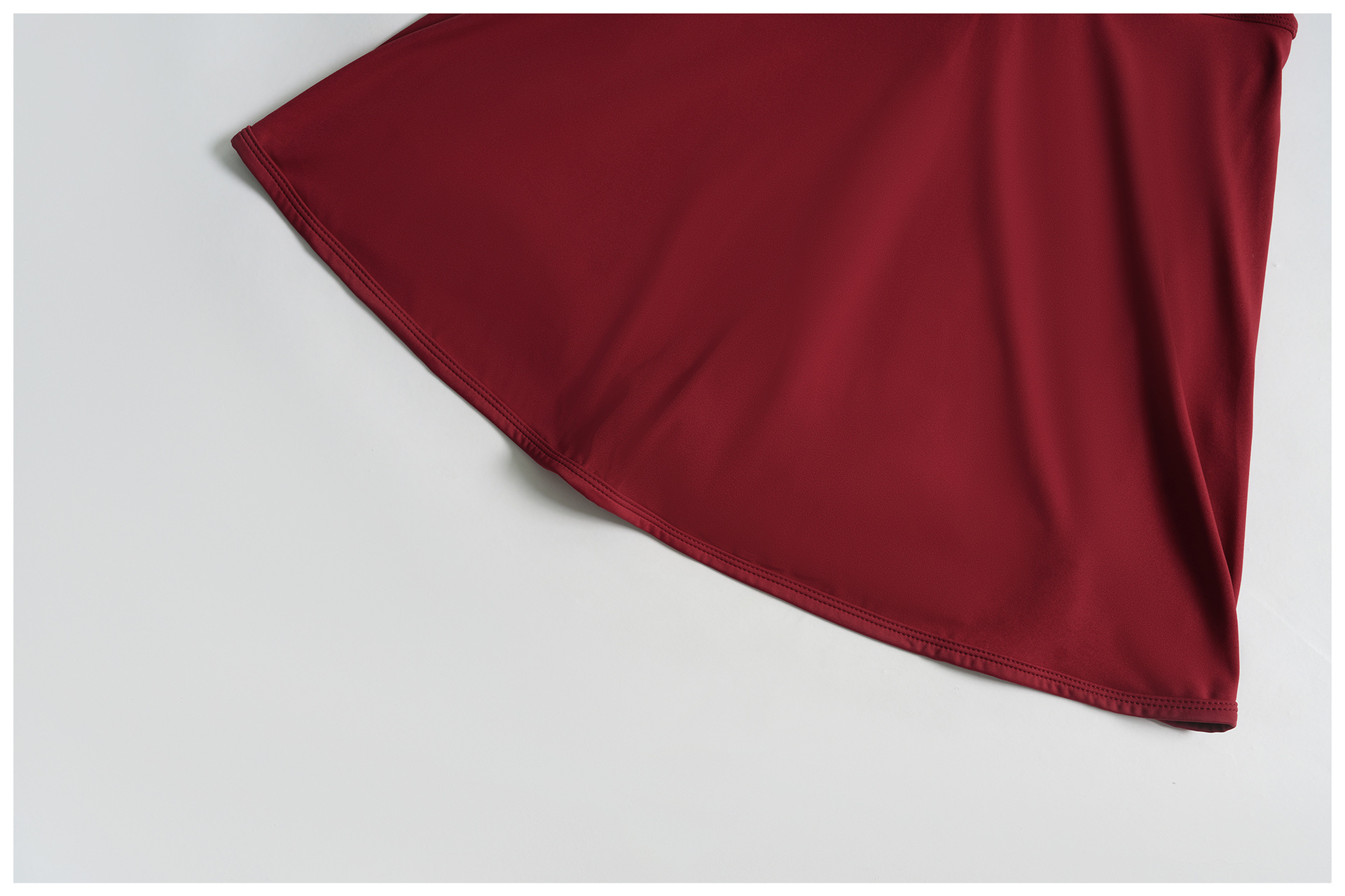 Falda corta de tenis suave para mujer, chándal de tenis transpirable con sujetador incorporado, pantalones cortos con bolsillos, atléticos FGBELT9307