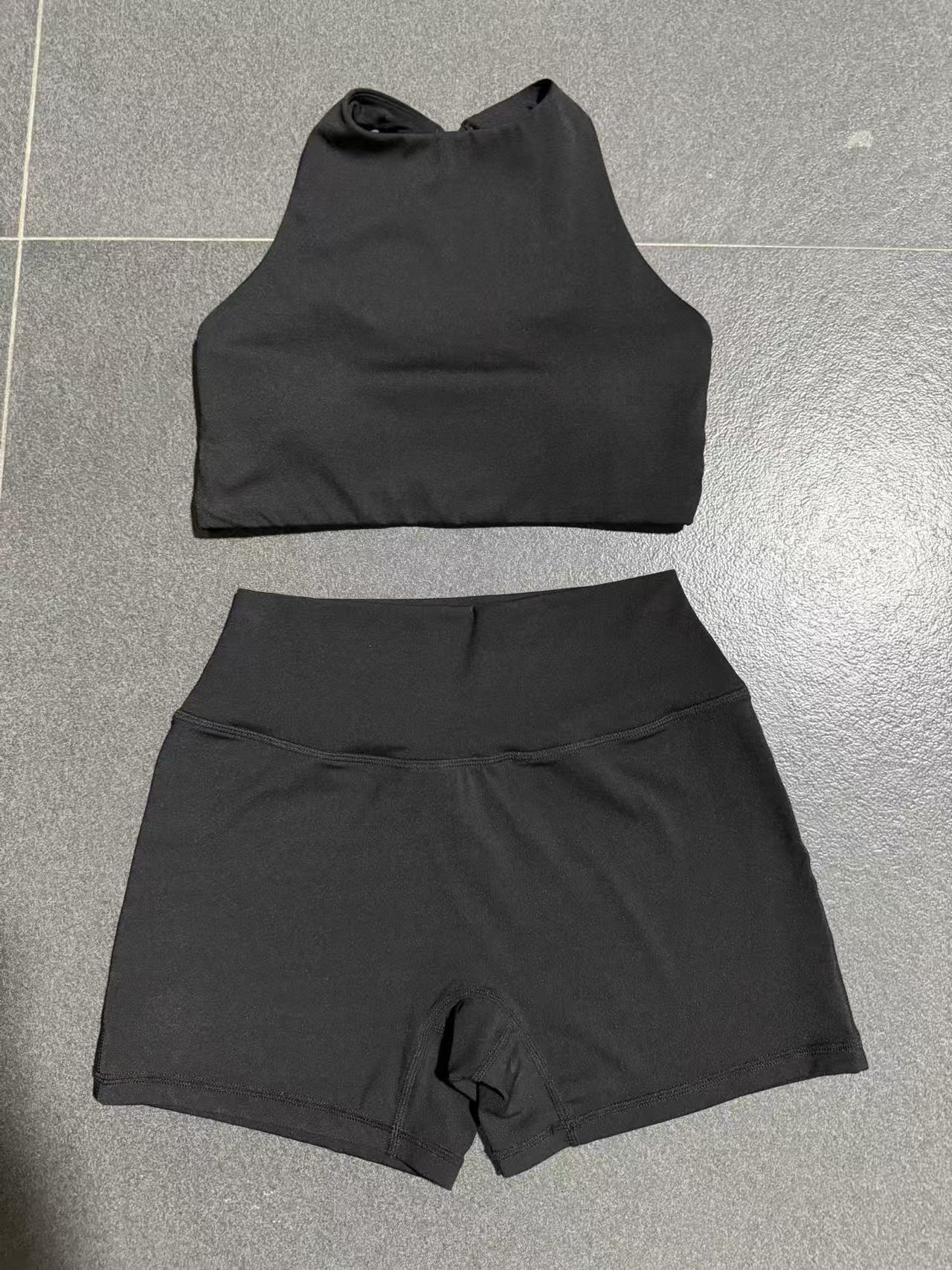 Conjunto deportivo de dos piezas para mujer con cintura elástica y pantalones cortos de yoga color piel FGB16786 10160