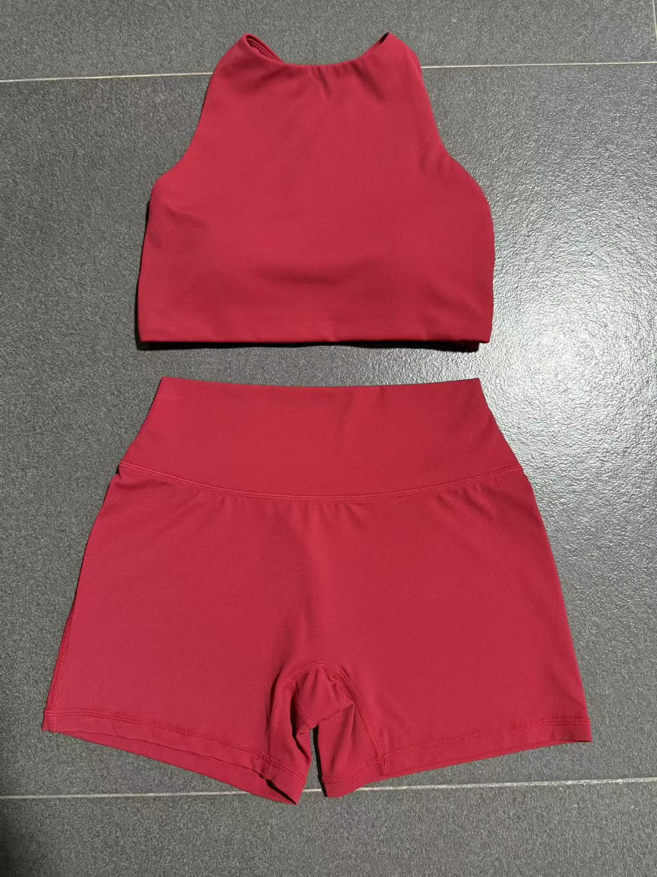Conjunto deportivo de dos piezas para mujer con cintura elástica y pantalones cortos de yoga color piel FGB16786 10160