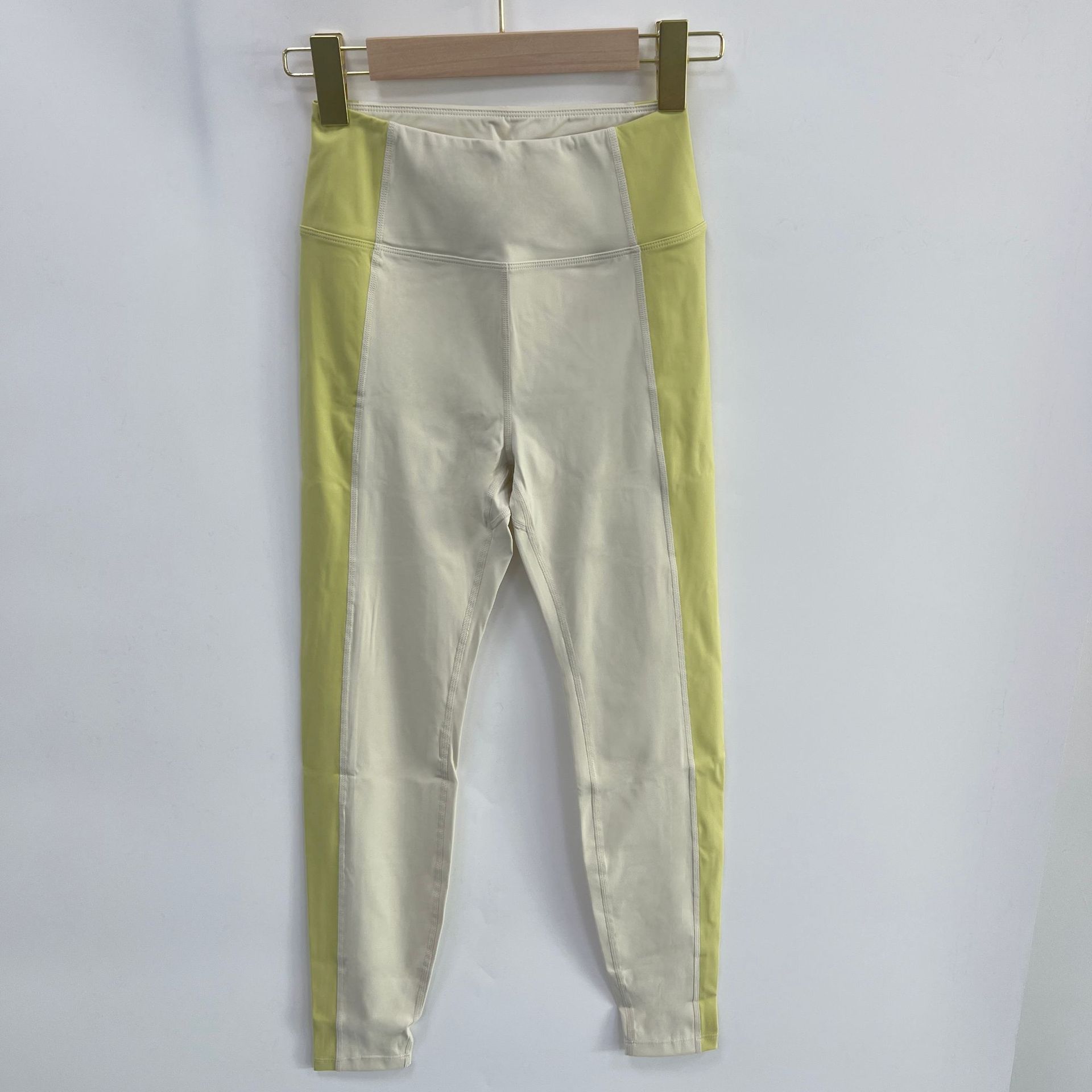 Sujetador deportivo transpirable para gimnasio, mallas de fitness, conjunto de sujetador de yoga para mujer FGB202418