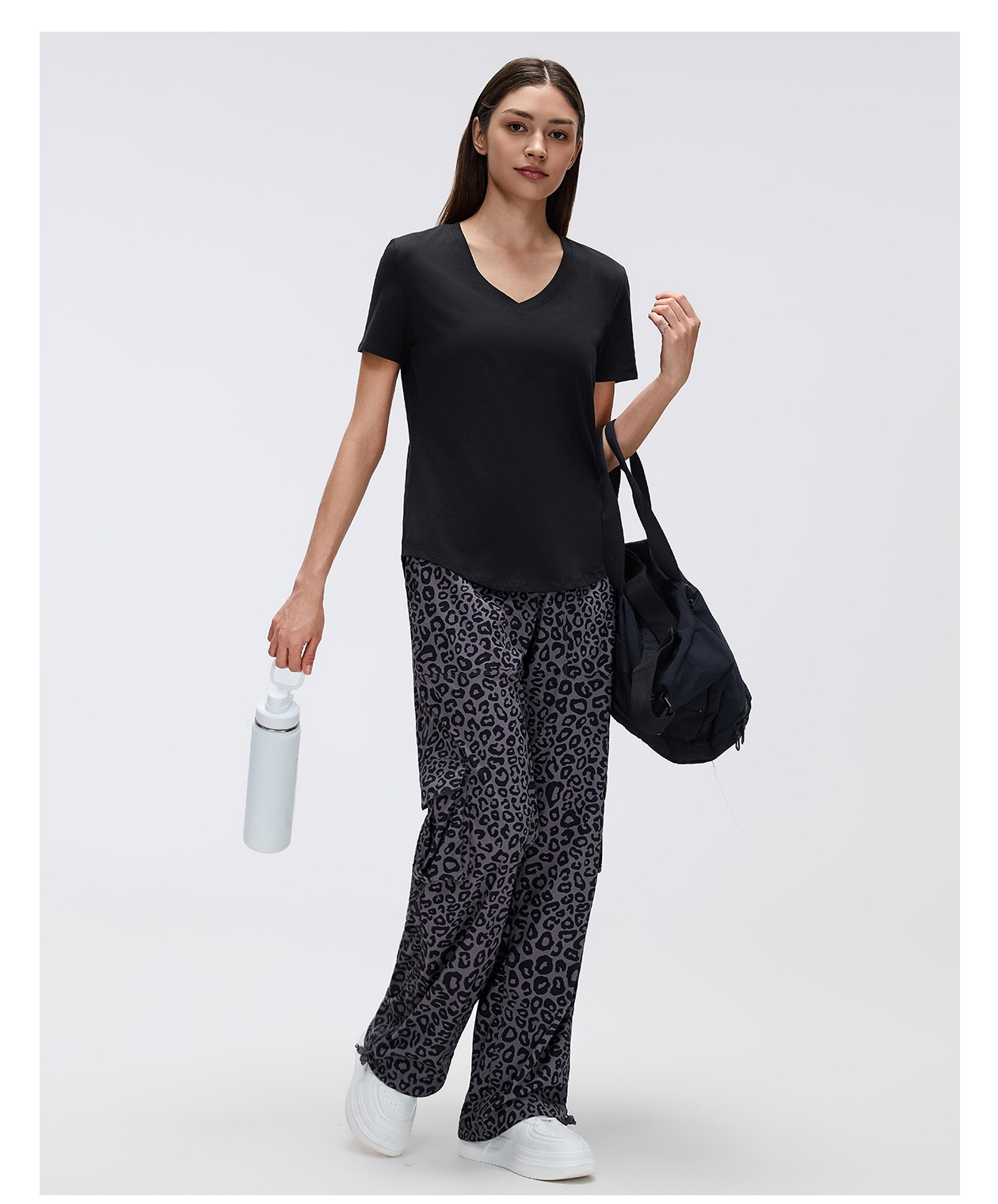 Camiseta deportiva holgada, transpirable, de secado rápido, versátil, ajustada, de color liso, para mujer, de manga corta, FGBD26087