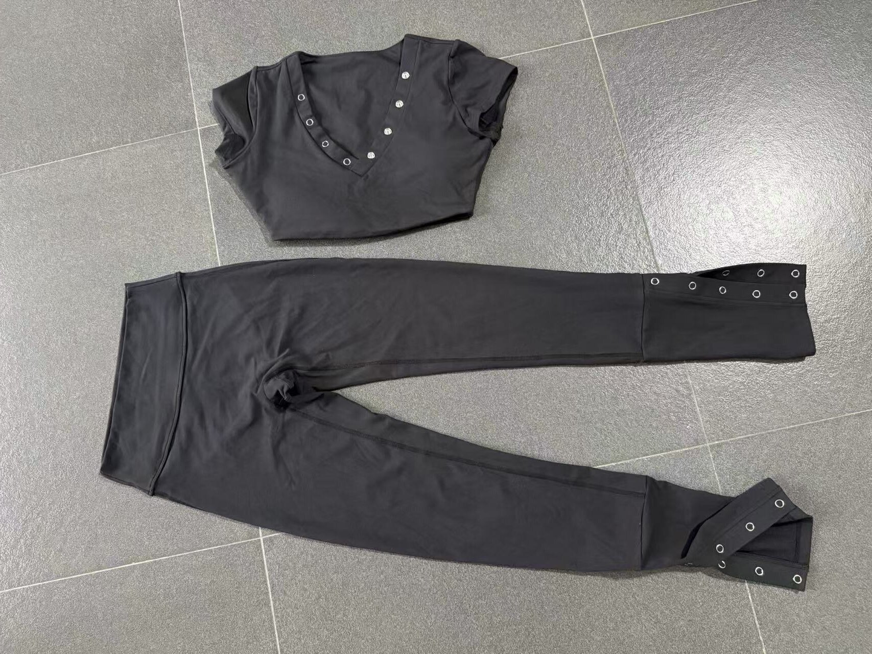 Conjunto deportivo para mujer: camiseta de manga corta para correr, leggings de cintura alta, pantalones acampanados, conjunto de yoga y entrenamiento para gimnasio FGB10265 29082