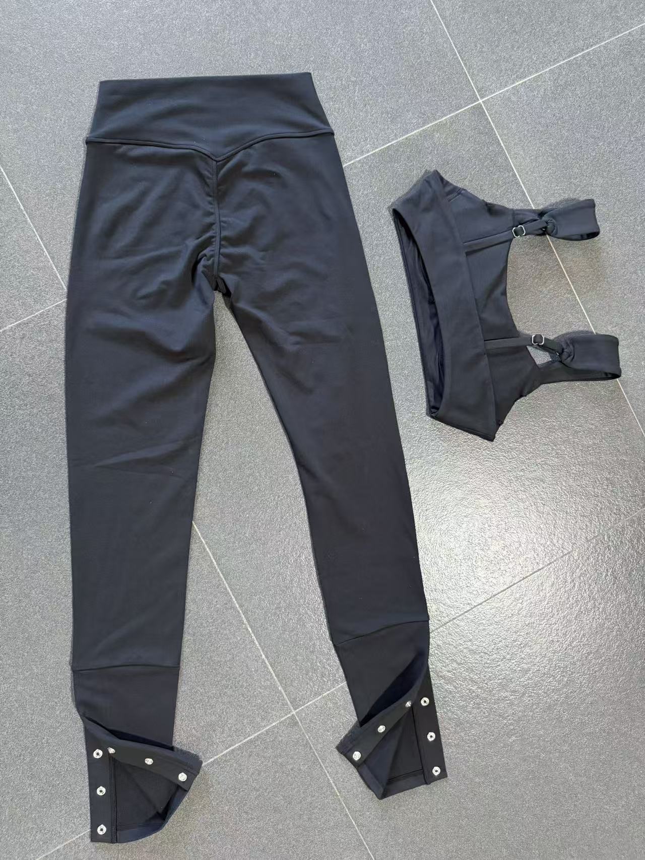 Conjunto de yoga para mujer, sujetador deportivo informal con efecto lifting de cadera y pantalones acampanados, ideal para fitness, gimnasio y entrenamiento. Conjunto de yoga y fitness FGB10412 29082