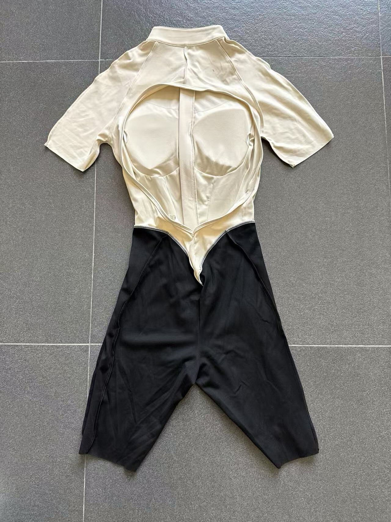 Conjunto de gimnasio y fitness, ropa deportiva de una pieza para yoga, ropa con cremallera frontal, ropa deportiva de una pieza para mujer, mono para mujer, bodys para mujer FGB15573