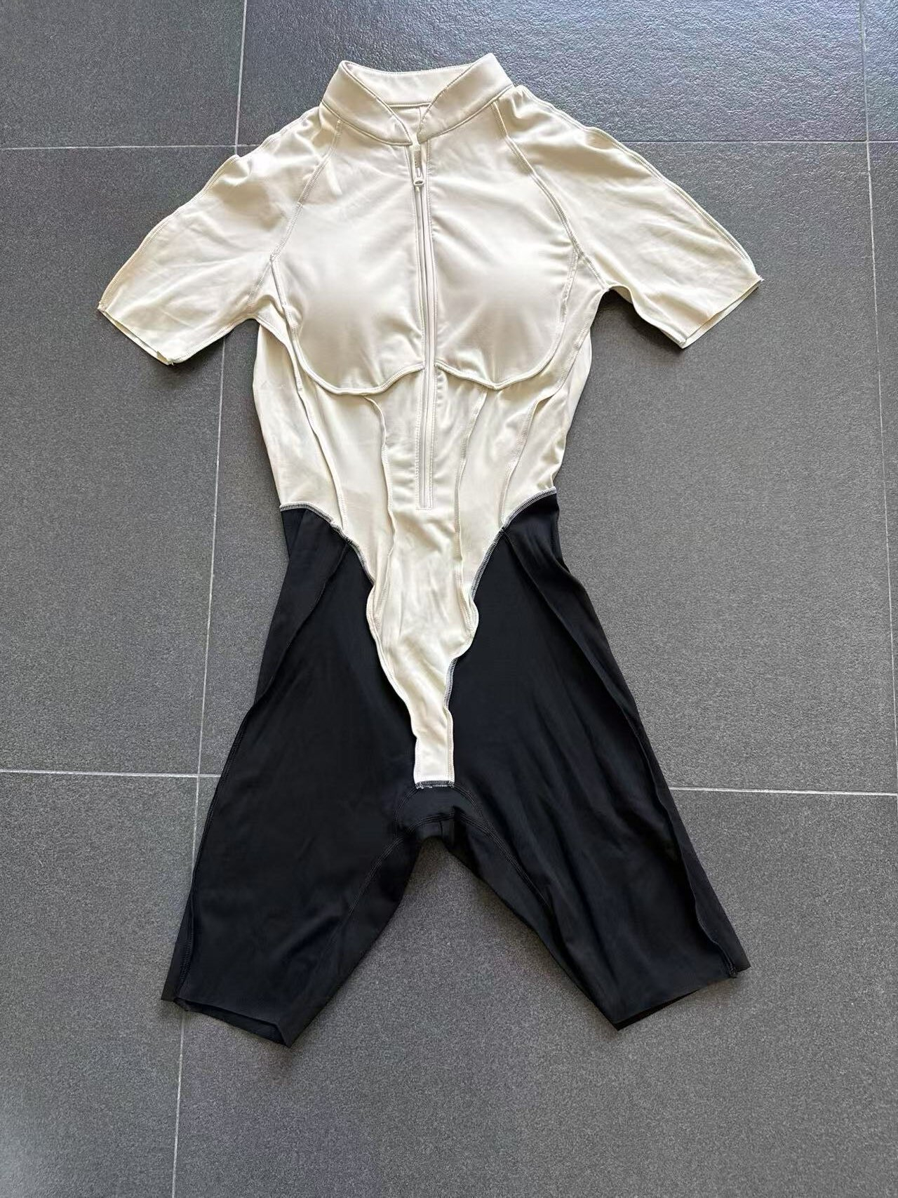Conjunto de gimnasio y fitness, ropa deportiva de una pieza para yoga, ropa con cremallera frontal, ropa deportiva de una pieza para mujer, mono para mujer, bodys para mujer FGB15573
