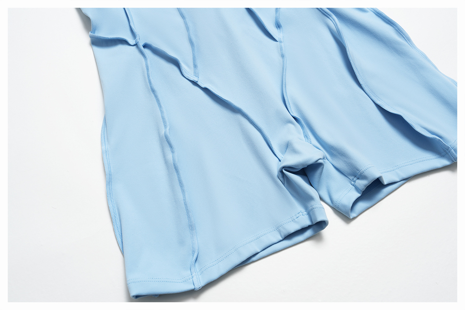Nuevo mono de yoga de una pieza con shorts, conjunto de entrenamiento de alta intensidad para primavera, con cremallera, conjunto de fitness FGBFLT3574