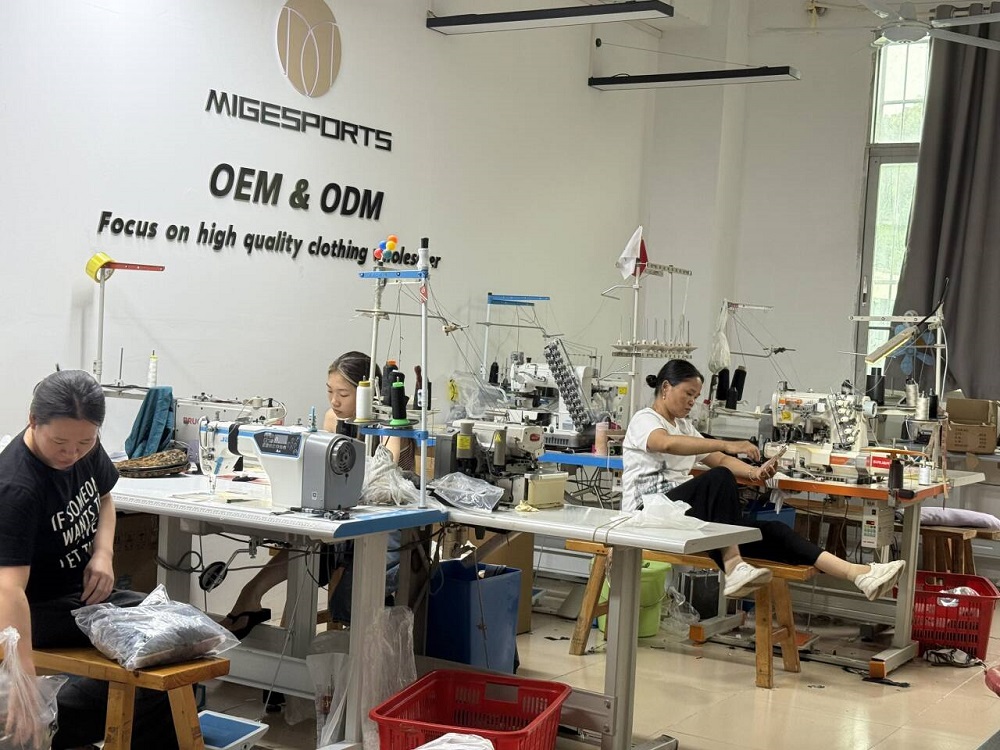 Construye tu Marca de Ropa Deportiva con MIGE Sports | Fabricante Profesional de Ropa Deportiva OEM