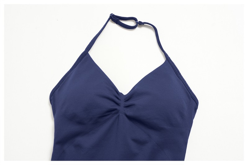 Conjunto de 7 piezas para mujer: pantalones cortos de yoga de secado rápido, camiseta tipo halter, sujetador de tirantes cruzados en la espalda y leggings sin costuras (FGBTZ4535)