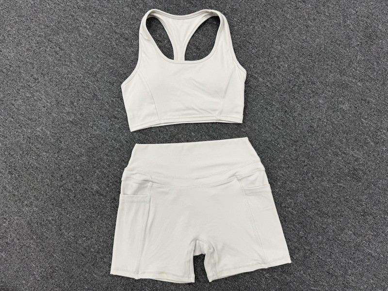 Conjunto de ropa de yoga para mujer de color liso y secado rápido: sujetador deportivo y shorts para deportes al aire libre FGB5293 2116
