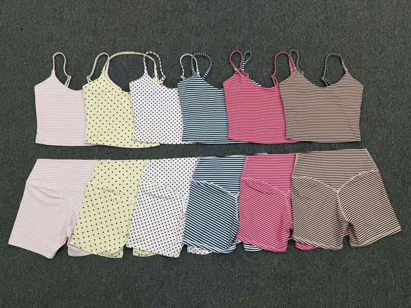 Conjunto deportivo para mujer (camiseta sin mangas y pantalones cortos) para gimnasio, fitness y yoga; tejido de secado rápido, ideal para correr y actividades al aire libre (modelo FGBQS7116 1571)