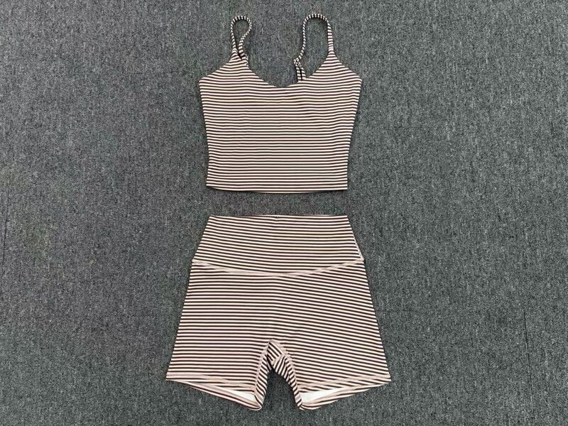Conjunto deportivo para mujer (camiseta sin mangas y pantalones cortos) para gimnasio, fitness y yoga; tejido de secado rápido, ideal para correr y actividades al aire libre (modelo FGBQS7116 1571)