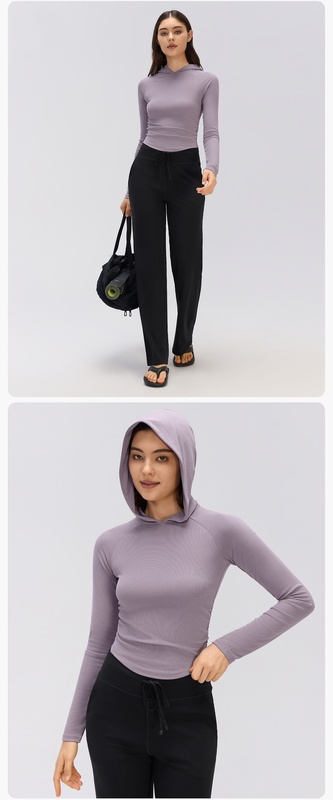 Prenda deportiva para mujer con capucha, manga larga y diseño entallado en la cintura; ideal para correr o practicar Pilates, confeccionada en tejido transpirable (modelo FGBD26135)