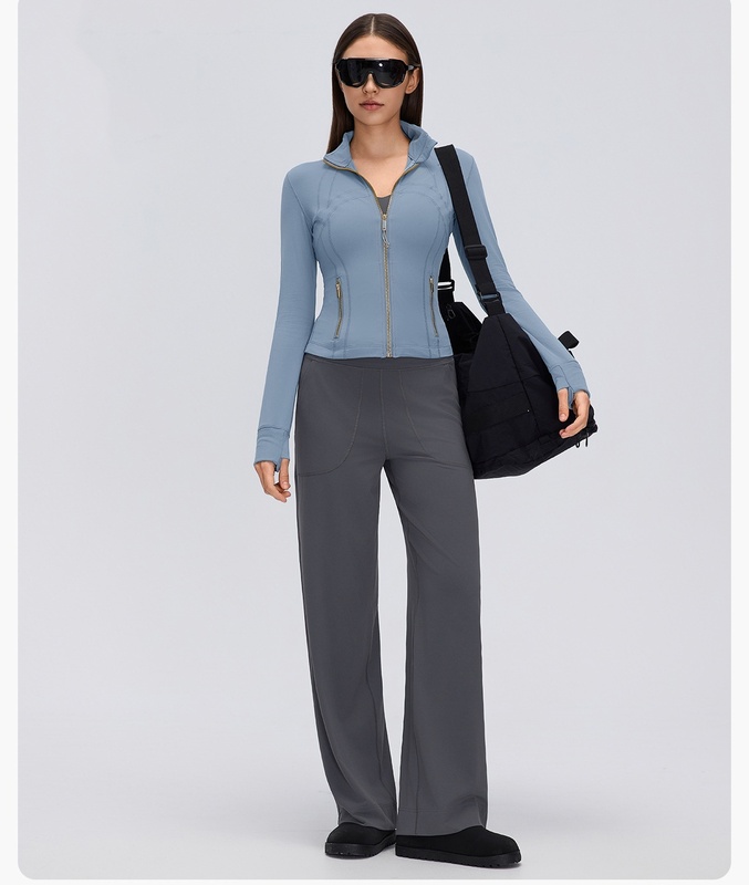 Chaqueta deportiva para mujer, ideal para correr, entrenar y hacer ejercicio en el gimnasio; cuenta con cierre completo, bolsillos con cremallera y aberturas para los pulgares (modelo FGBD26161)