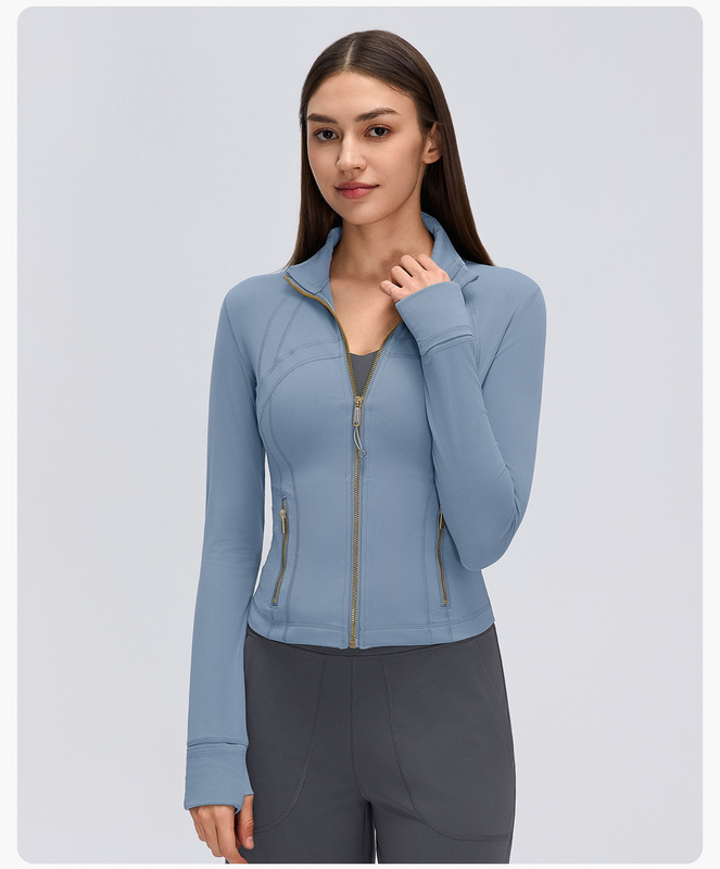 Chaqueta deportiva para mujer, ideal para correr, entrenar y hacer ejercicio en el gimnasio; cuenta con cierre completo, bolsillos con cremallera y aberturas para los pulgares (modelo FGBD26161)