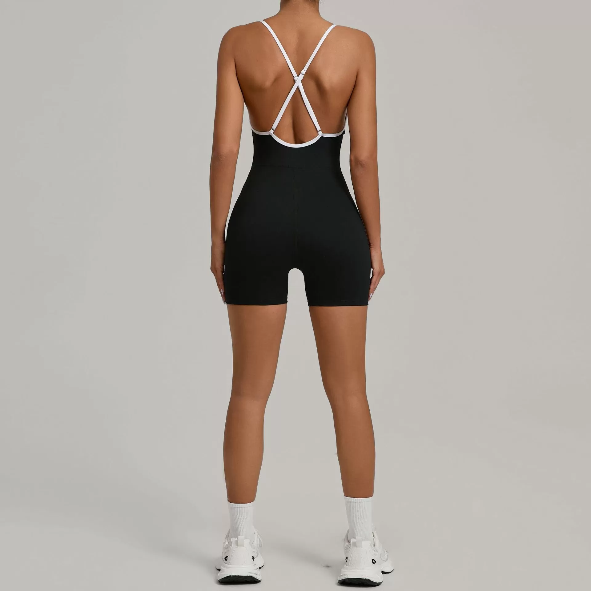 Mono deportivo con espalda cruzada para mujer FGB1091