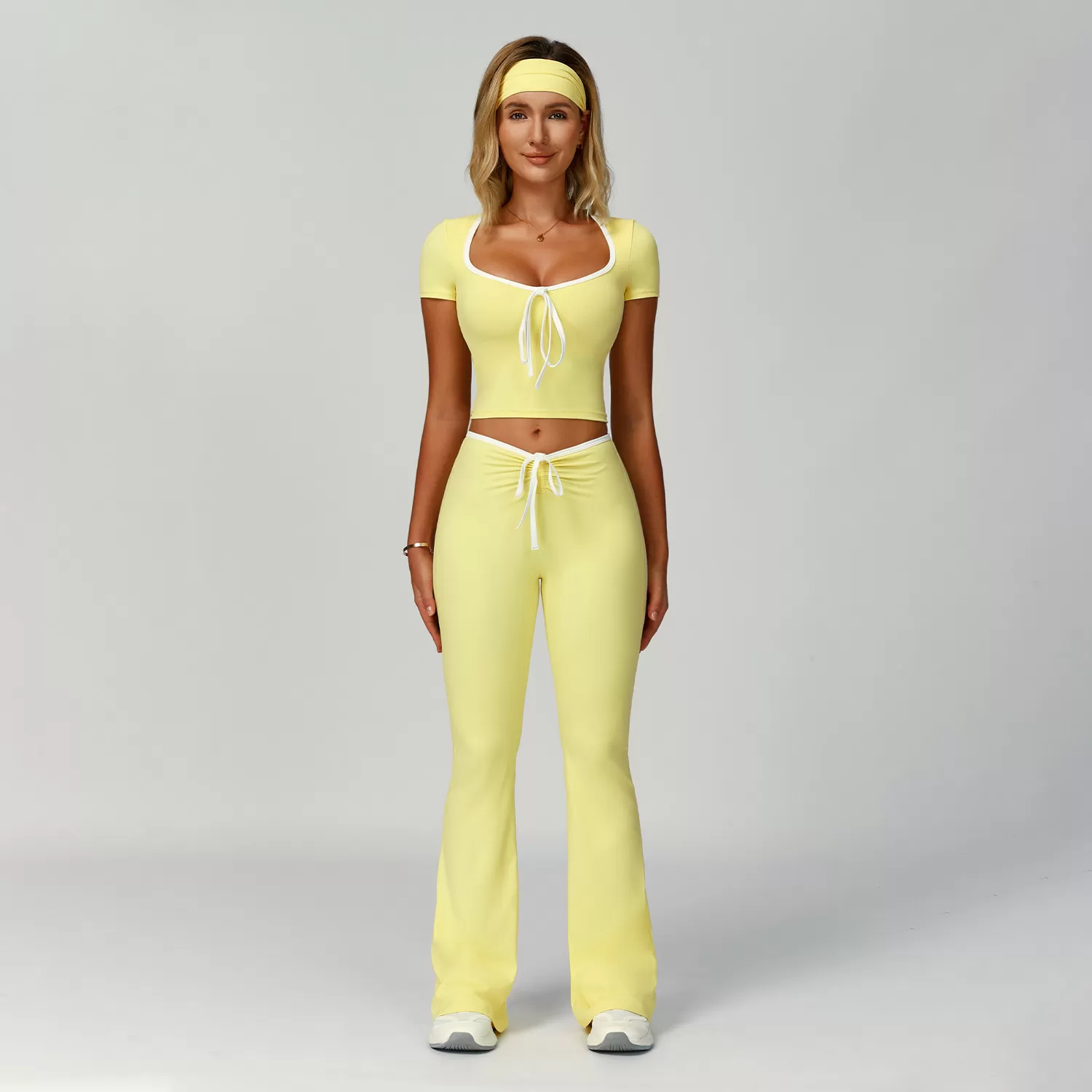 Conjunto amarillo de manga corta + pantalón largo + banda para el pelo