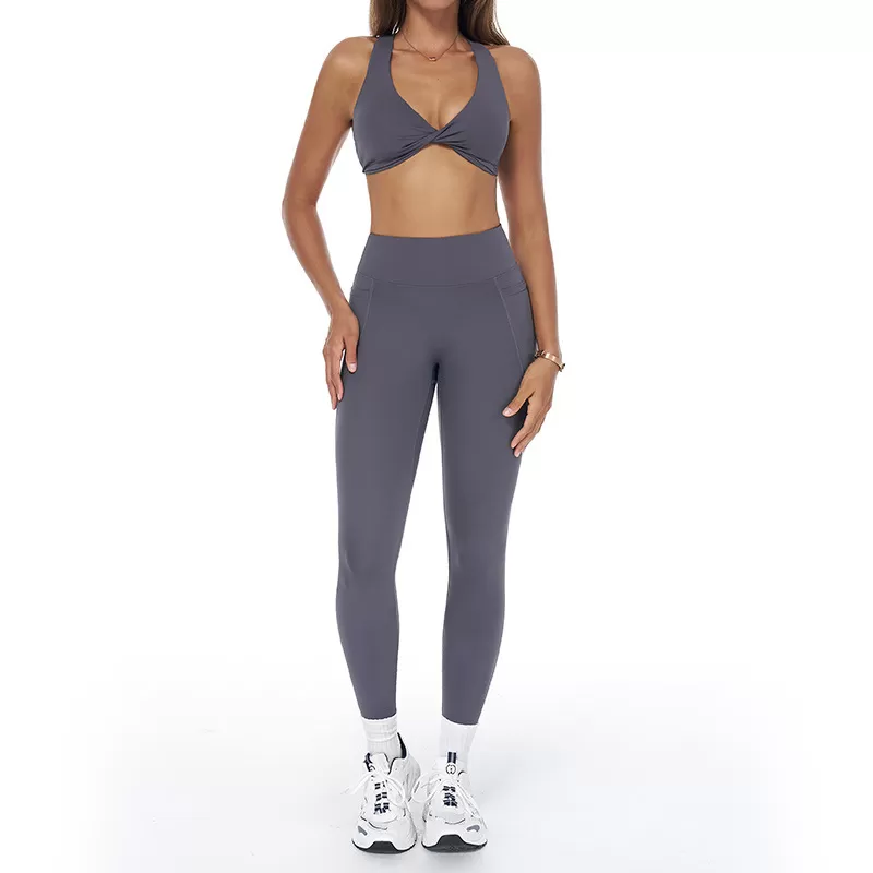 Sujetador deportivo gris + leggings largos