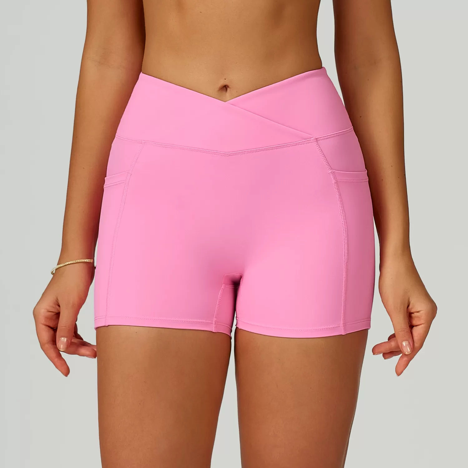 Leggings de yoga con bolsillo lateral, diseno en V, pantalones cortos deportivos ajustados para mujer, FGBEDK2030