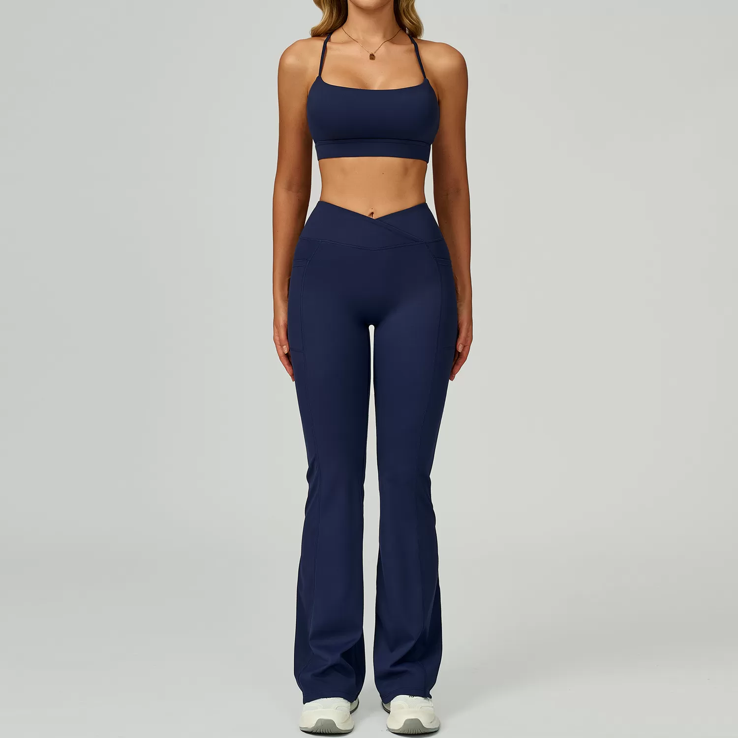 Sujetador azul medianoche + pantalón acampanado