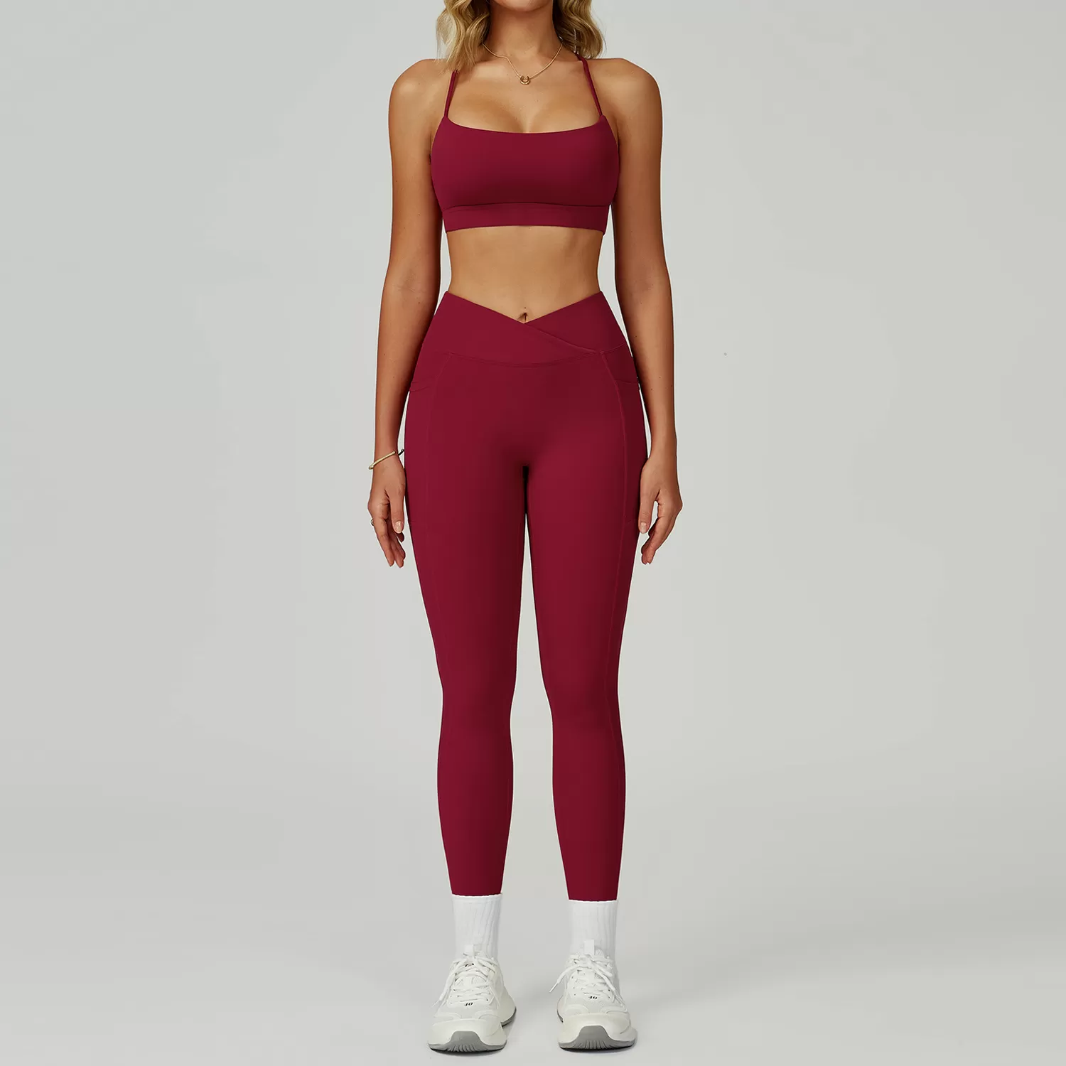 Sujetador y leggings color rojo cereza