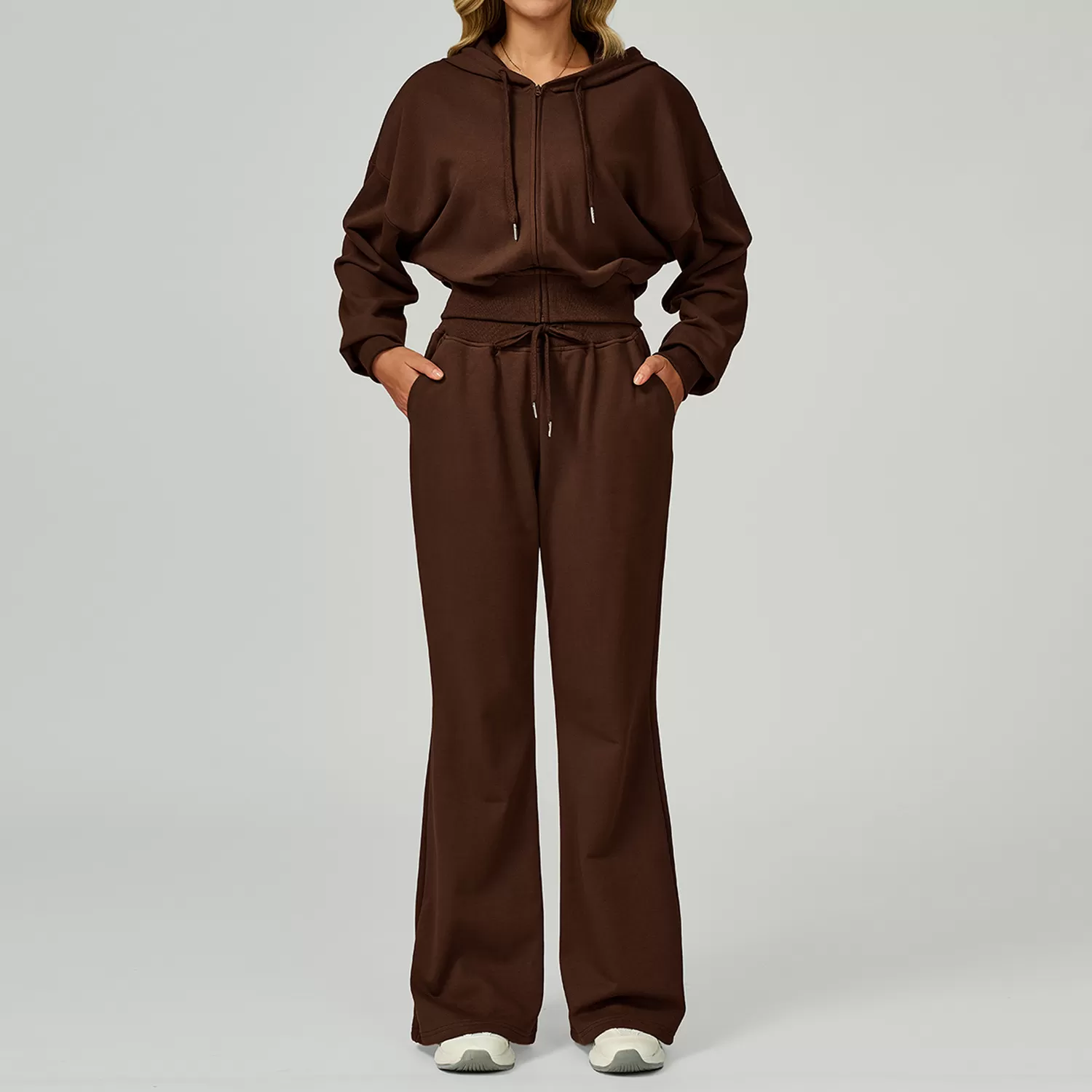 Conjunto de pantalones marrones