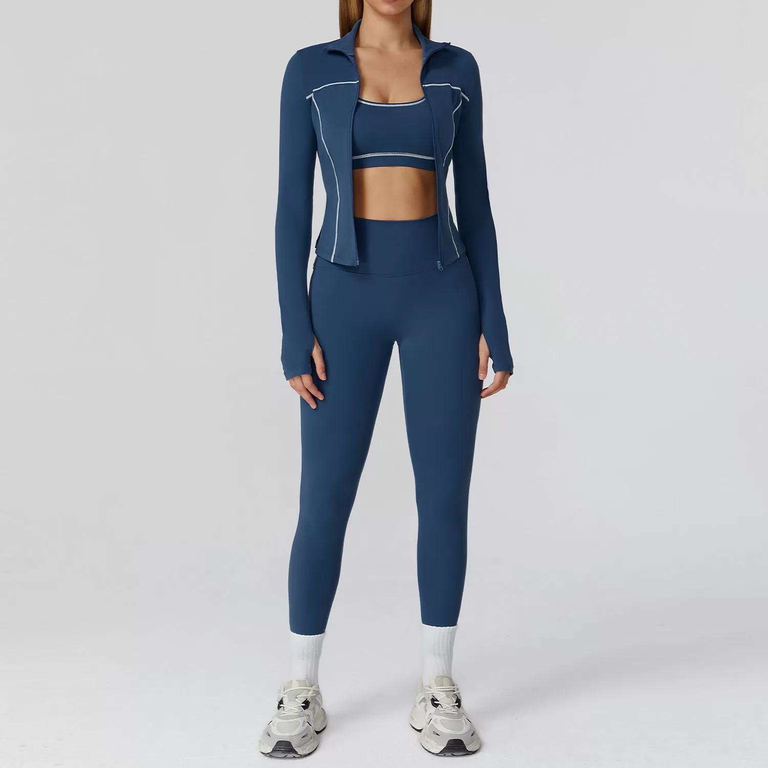 Sujetador azul + chaqueta + leggings