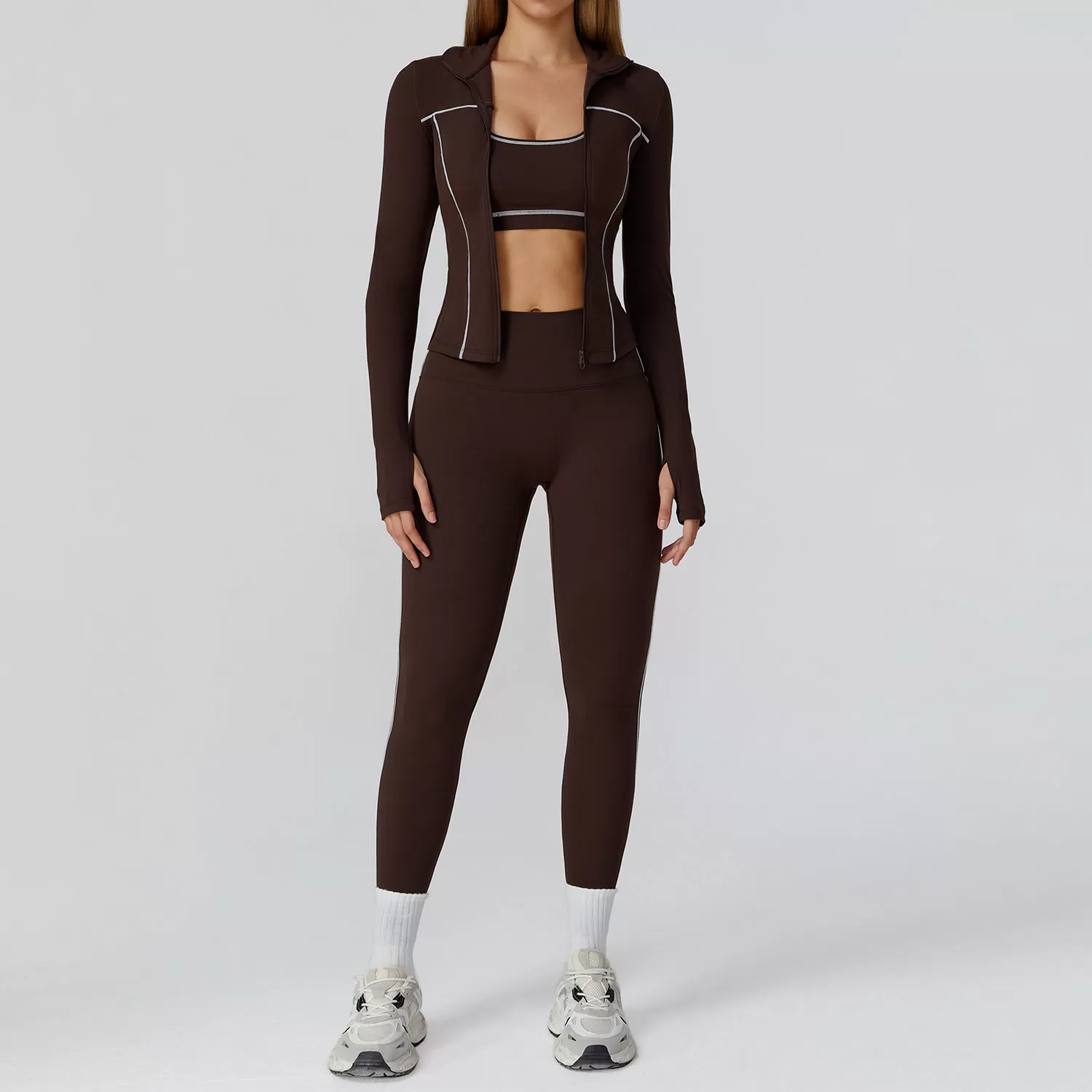 Sujetador marrón + chaqueta + leggings