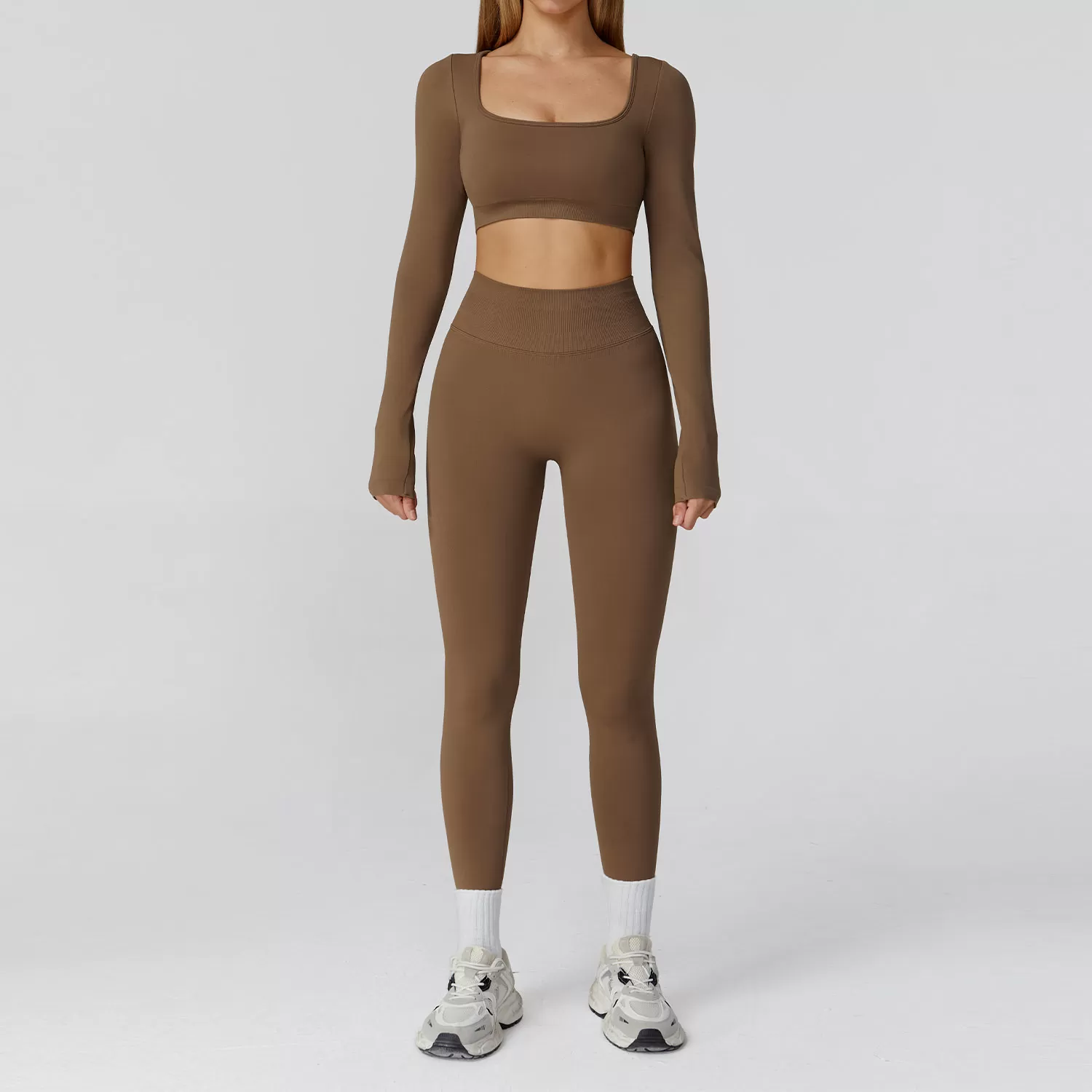Mangas largas marrones + leggings