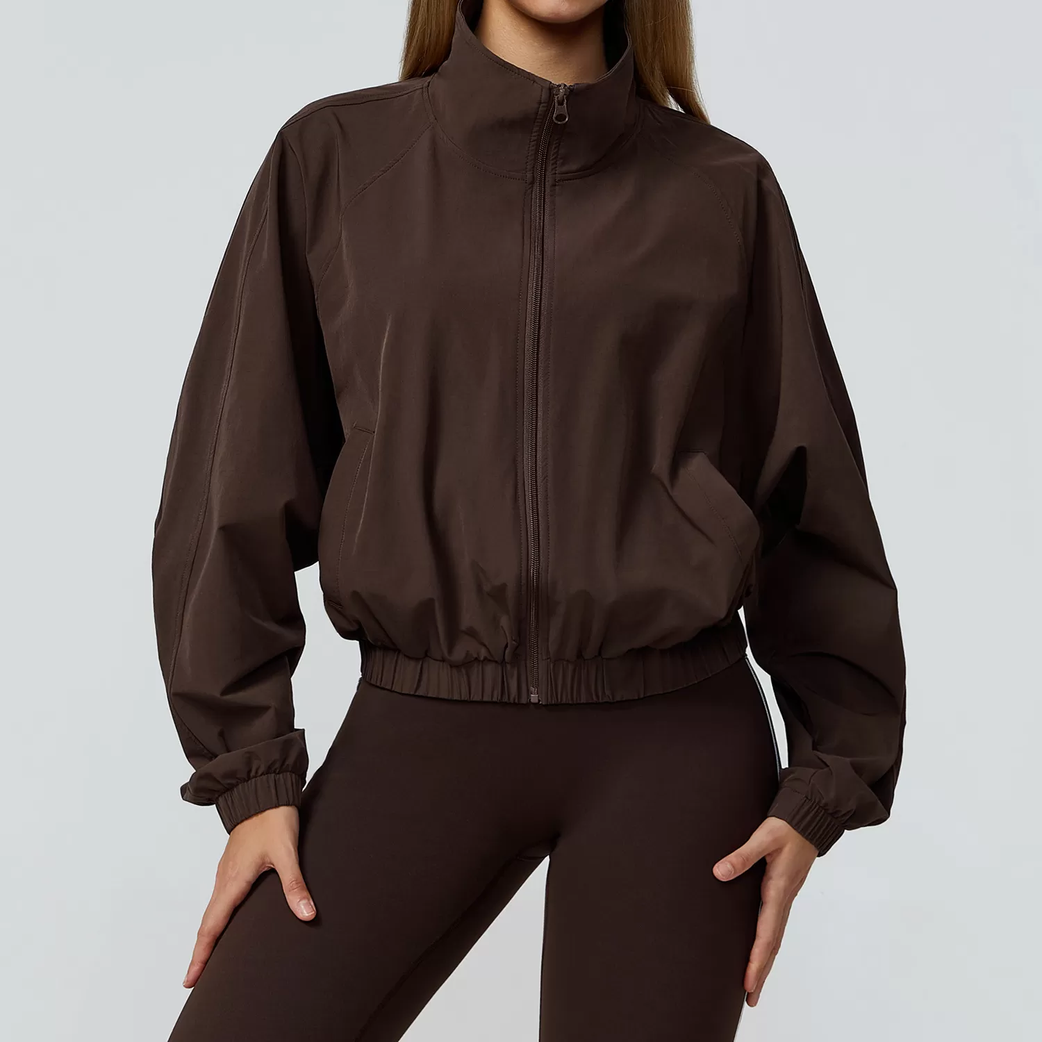 Chaqueta corta holgada para mujer, manga larga, cuello alto, cremallera, sudadera deportiva para yoga, gimnasio, entrenamiento, ropa informal FGBEWT2031