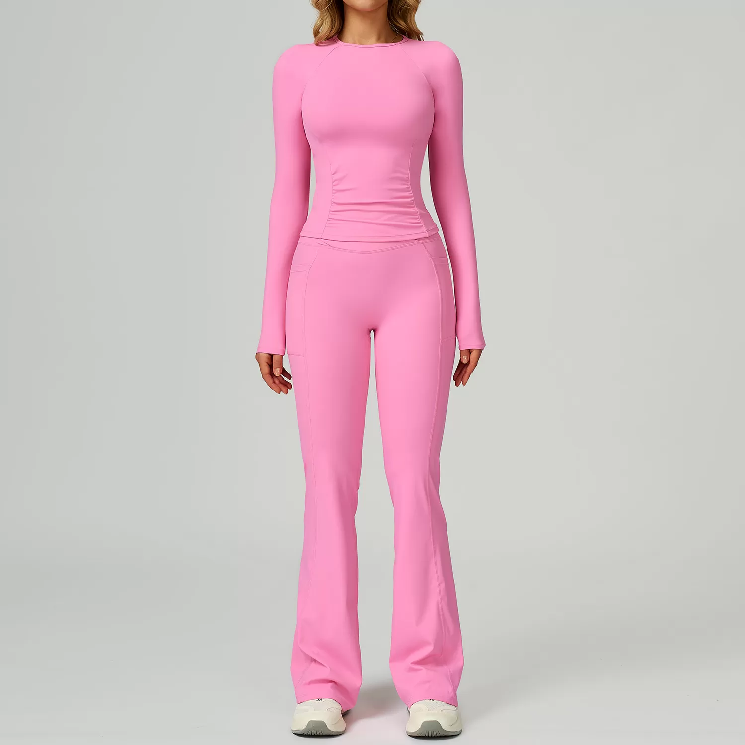 Mangas largas rosas + pantalones