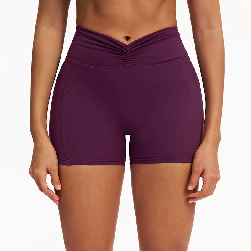 pantalones cortos morados