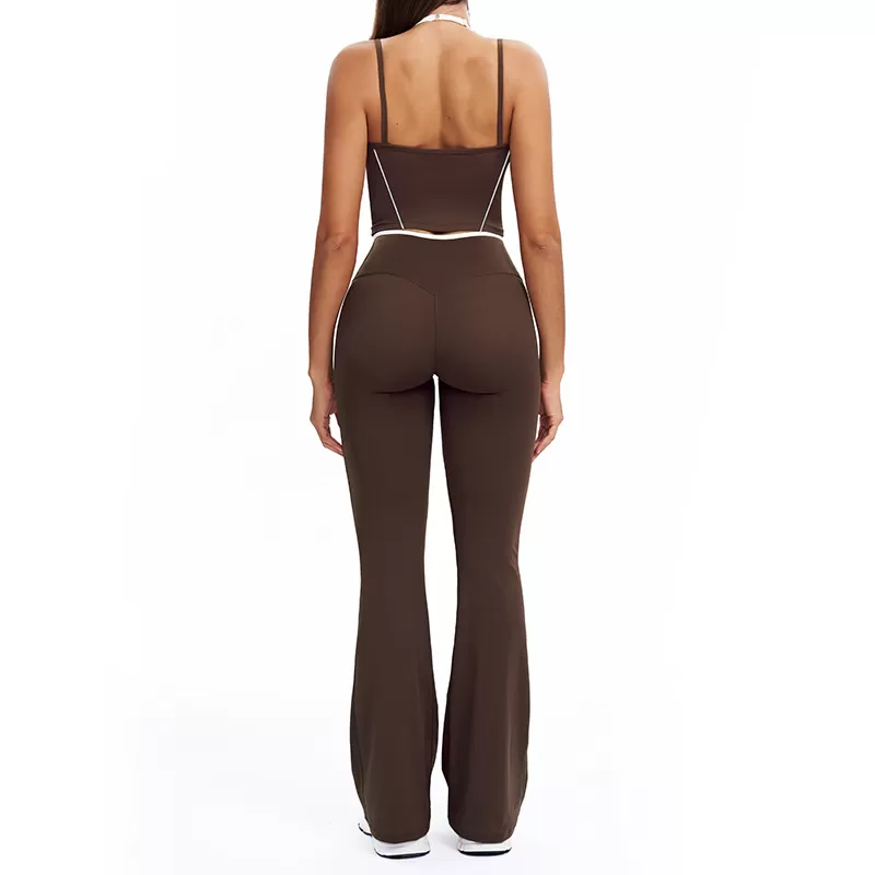 Conjunto de 4 piezas para mujer con bloques de color, leggings de yoga acampanados con cintura cruzada en V, conjunto deportivo versátil y cómodo FGBTZ5009