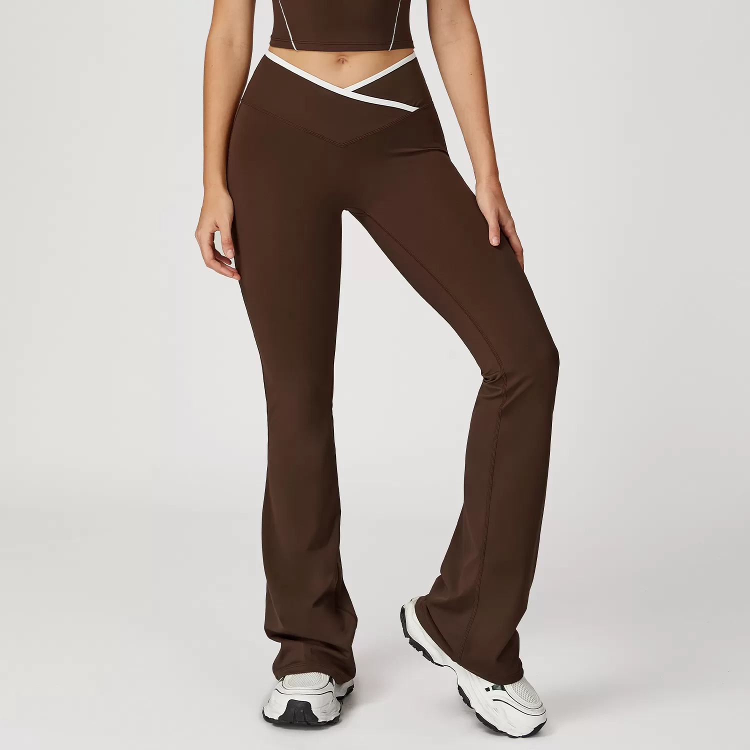 Pantalones color café