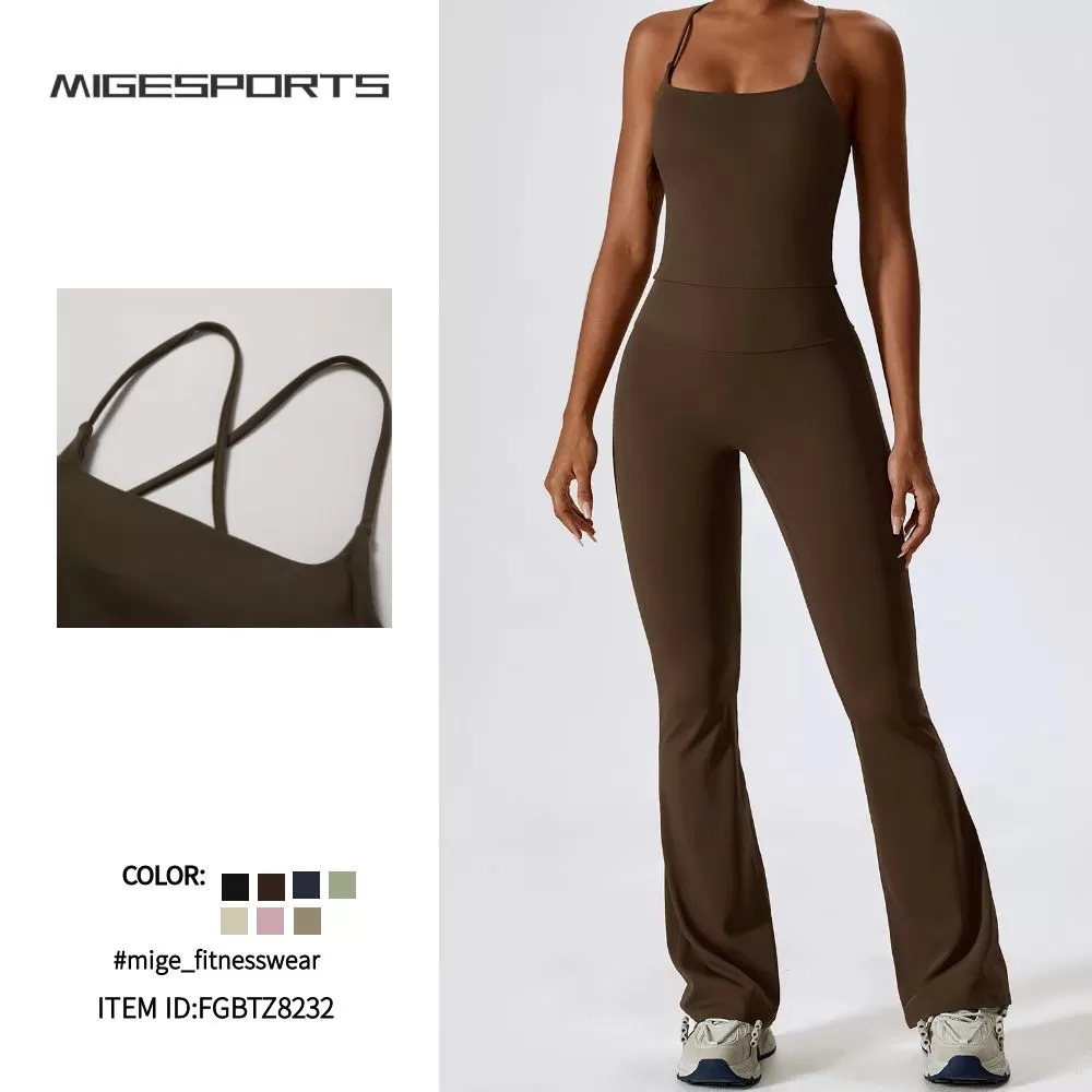 Conjunto de yoga deportivo suave de cuatro piezas para mujer, ropa deportiva para gimnasio y fitness, FGBTZ8232