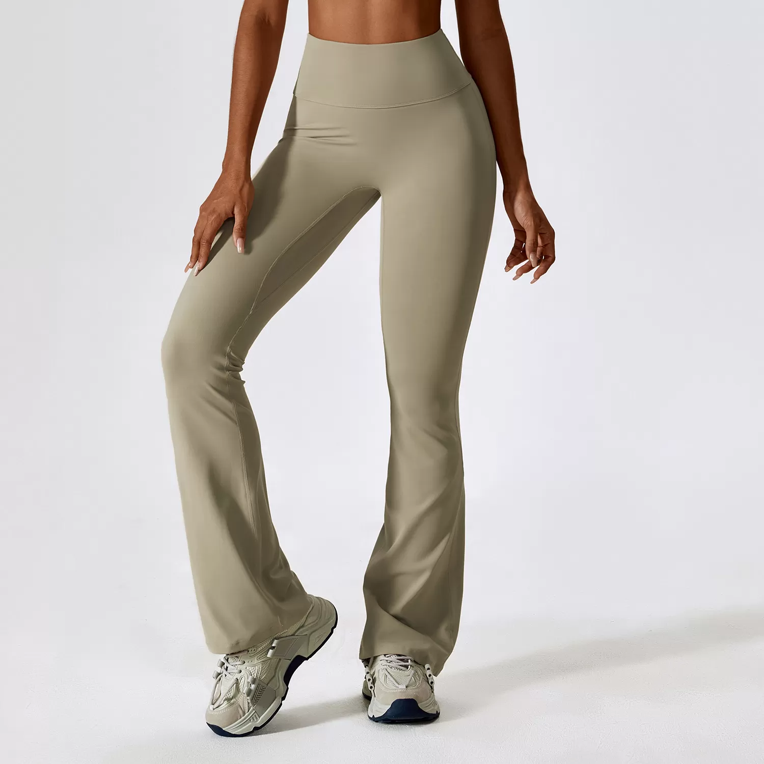 Pantalones caqui