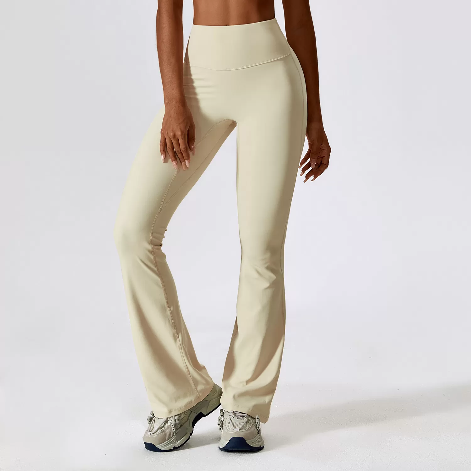 Pantalones beige