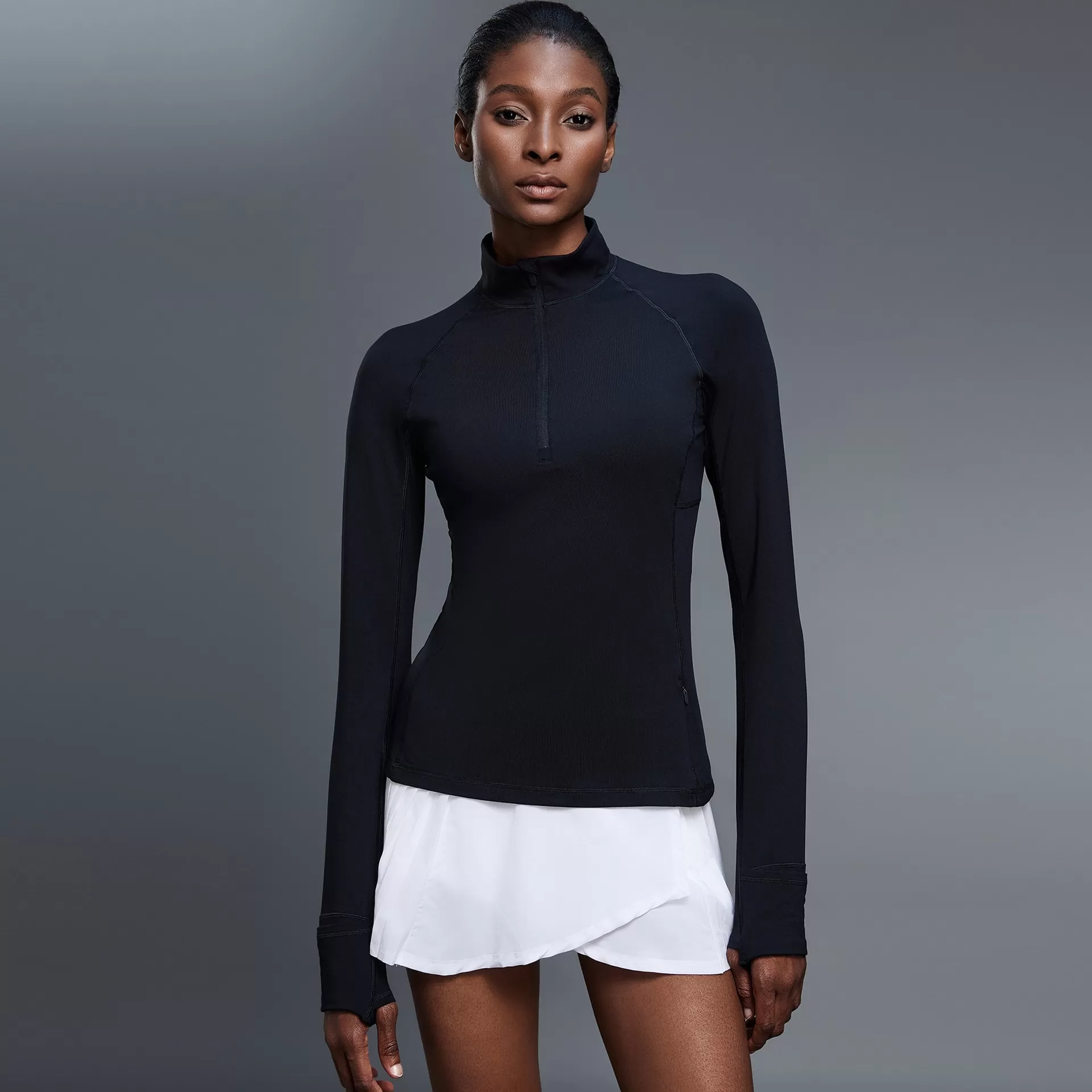 Camiseta de yoga de manga larga con media cremallera para mujer, top deportivo ajustado con aberturas para los pulgares FGBD25150