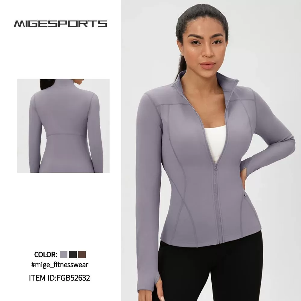 Chaqueta deportiva para mujer, transpirable y ligera, ideal para yoga, correr y entrenar. Cremallera. Color liso. FGB52632